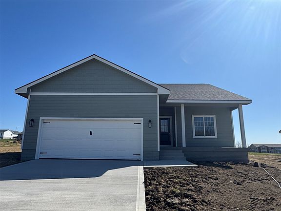 2nd image of 223 Manor Dr