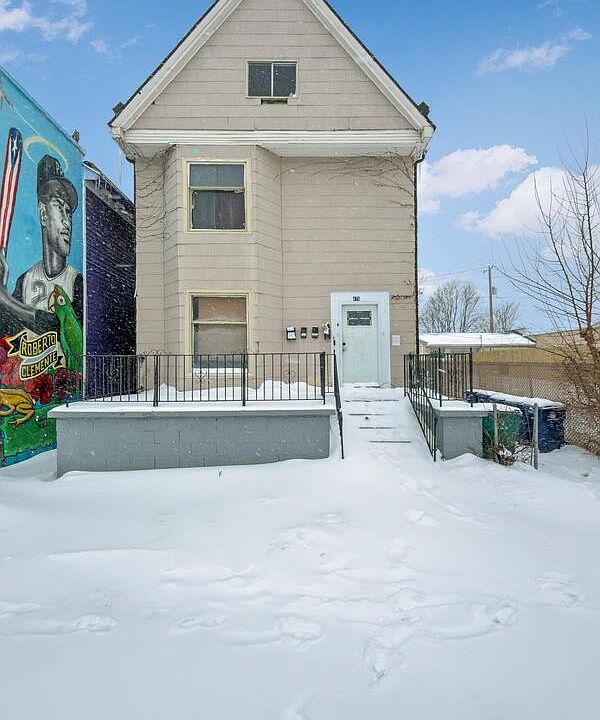 1st image of 476 Niagara St #2