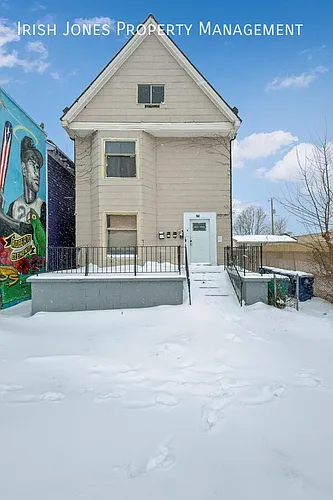 476 Niagara St #2 Photo 1