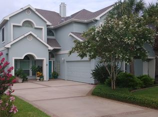1333 Bayview Dr, Portland, TX 78374