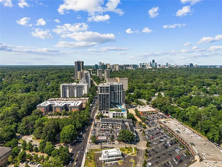 2425 Peachtree Rd NE #503 — Photo 44