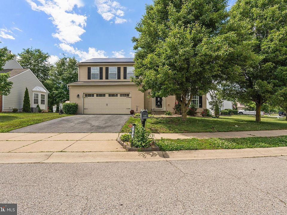 1st image of 137 Tweedsmere Dr