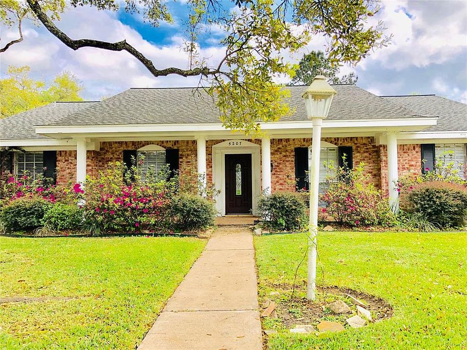 1st image of 5207 Shady Oaks Ln