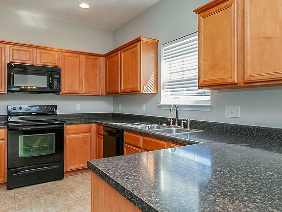 3rd image of 382 Sarava Ln
