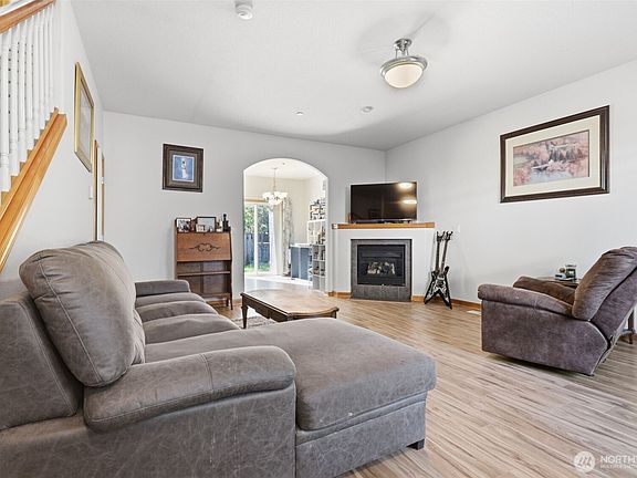 5th image of 2025 SW 6th Avenue