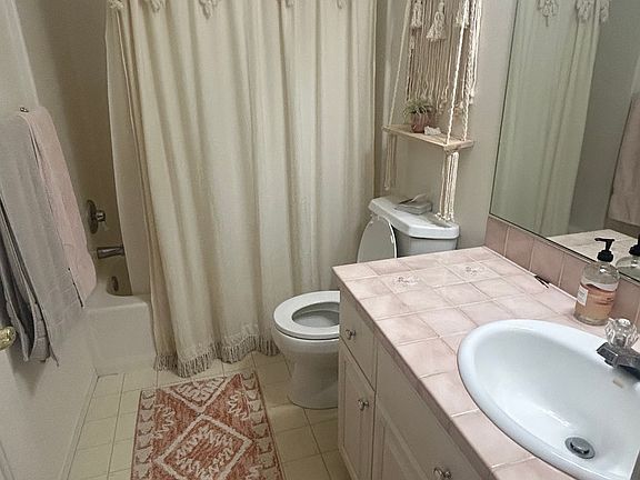 2nd image of 16803 SE Kingsridge Ct