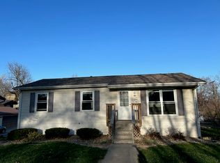 1404 Siegel St, Tama, IA 52339