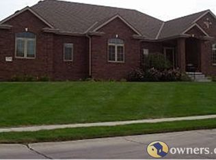 653 S 196th Ave, Elkhorn, NE 68022