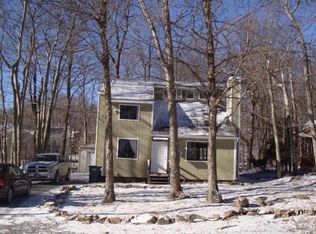 2593 Waterfront Dr, Tobyhanna, PA 18466