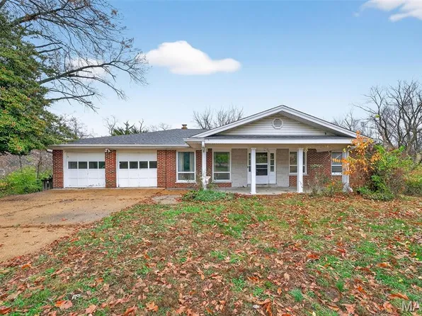 11353 Old Saint Charles Rd, Bridgeton, MO 63044