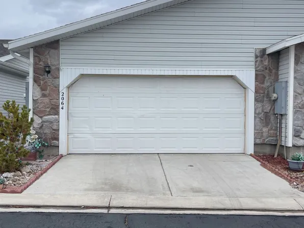 2064 Bluegrass Cir, West Wendover, NV 89883