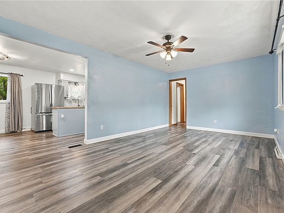 4th image of 3825 Morefield Rd