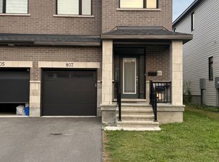 807 Mochi Cir, Ottawa, ON K2J 6Y8