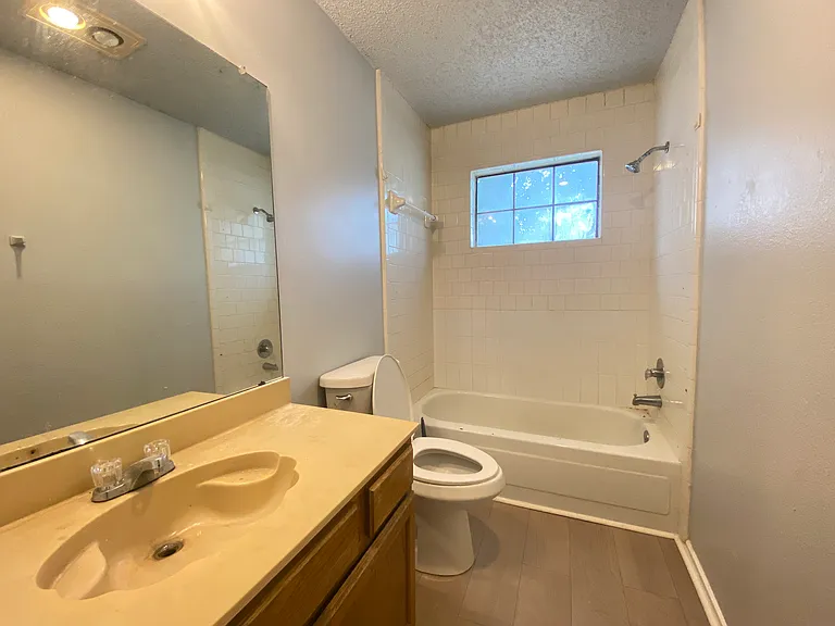 6101 Meadowside Trl — Photo 15