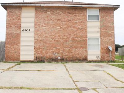 6801 E Coronet Ct, New Orleans, LA, 70126