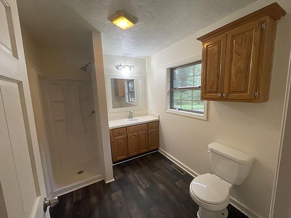 3rd image of 275 Wineson Dr