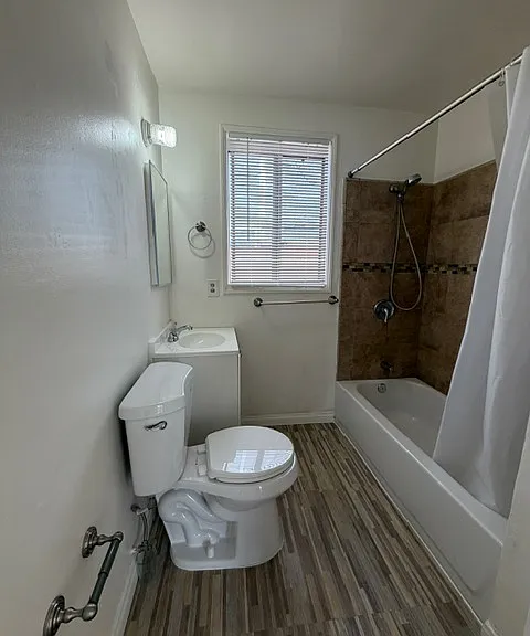 11942 Courtleigh Dr #11942 — Photo 8