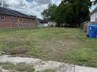 2052 Sumpter St, New Orleans, LA 70122