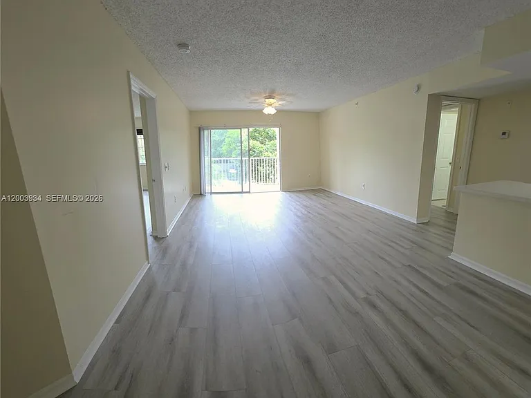 5051 Wiles Rd #201 — Photo 14