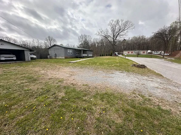 1106 Red Bud Rd, Soddy Daisy, TN 37379