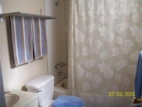 5th image of 834 E Country Club Blvd