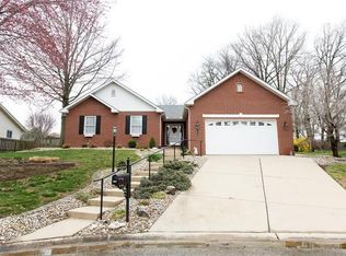 127 Meadowbruck Ln, Shiloh, IL 62221