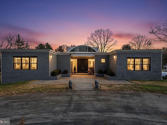 3rd image of 2919 Davidsonville Rd