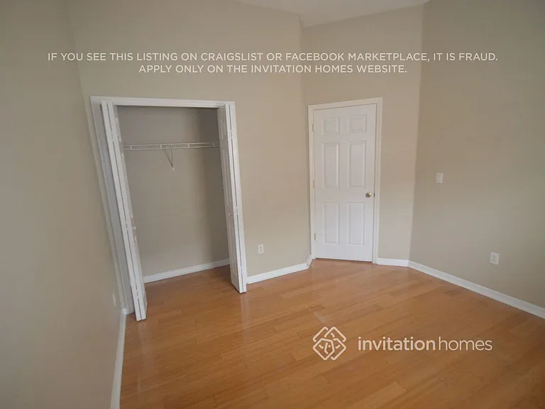 4704 Whispering Wind Ave — Photo 11