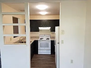 2 bed, 946 sqft, $2,000 — Photo 4