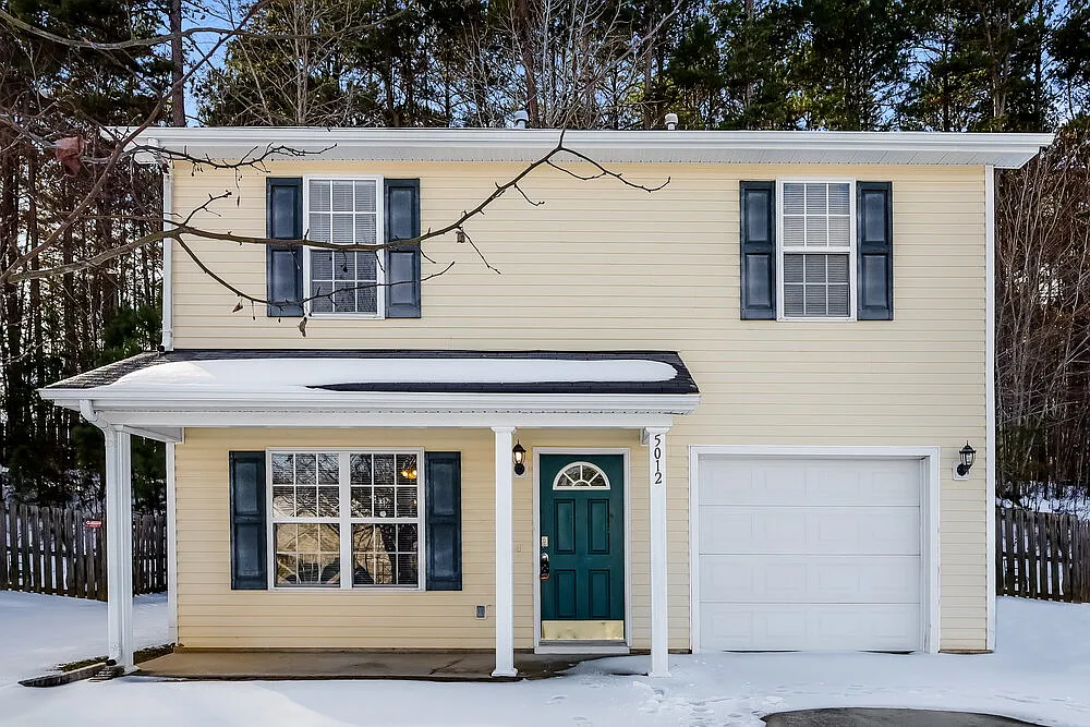 3 bed, 2.5 bath, 1327 sqft, $1,780 — Photo 1