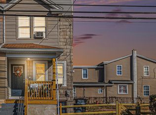 905 Green St, Marcus Hook, PA 19061