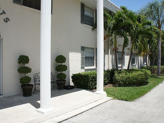 2nd image of 686 17th St APT 3