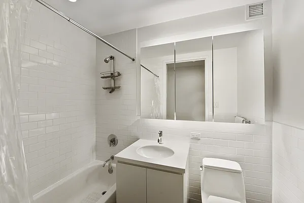 Rented by Nest Seekers International | media 31