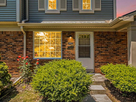 5th image of 2952 W Whittier Ct