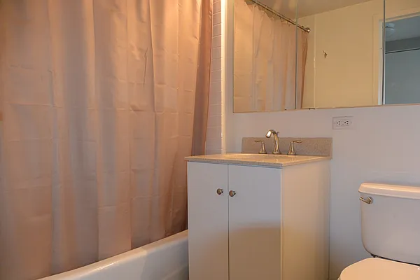 Rented by Keller Williams NYC | media 23