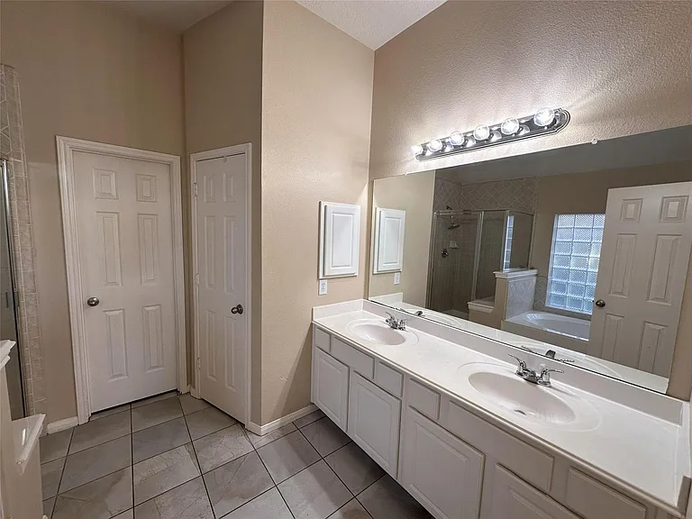 3734 Paigewood Dr — Photo 16