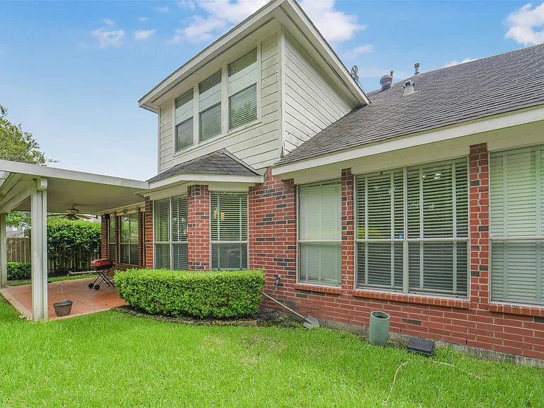22554 Bristolwood Ct — Photo 47