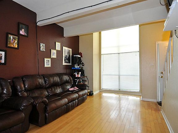 4th image of 5929 Queensloch Dr APT 102