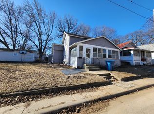 207 Norwood Ave, Waterloo, IA 50703