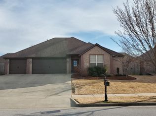3827 E Embry Dr, Fayetteville, AR 72764