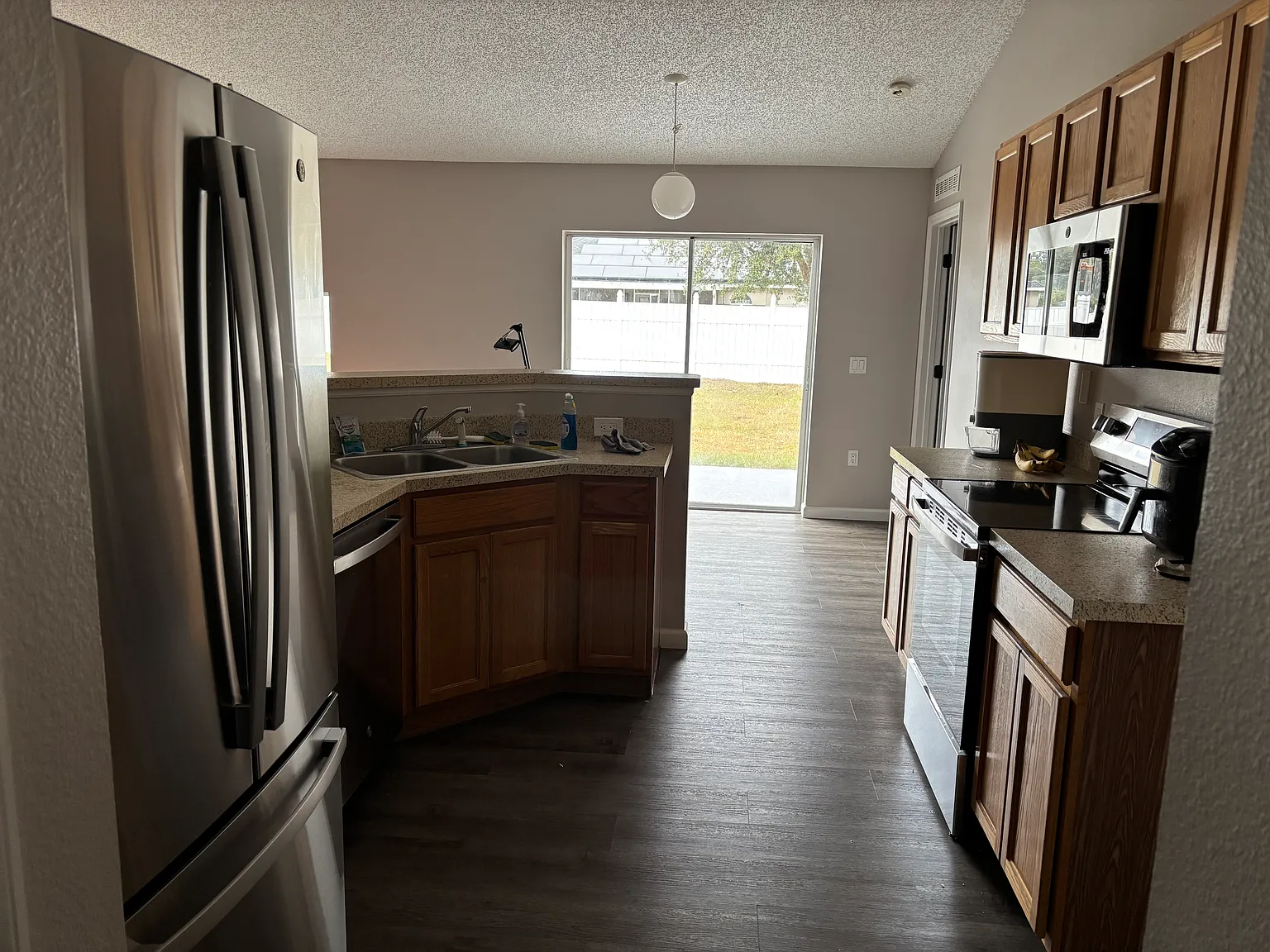 3 bed, 1638 sqft, $600 — Photo 3