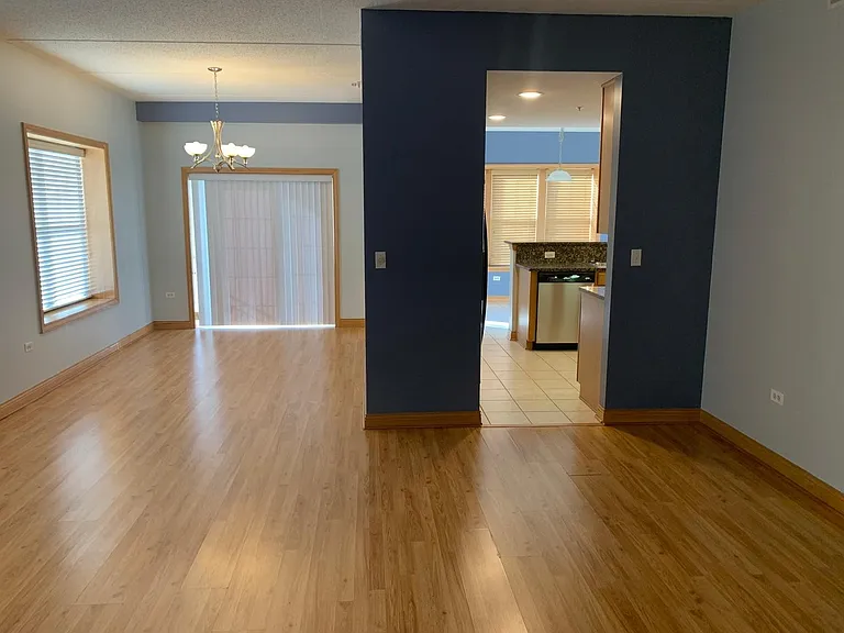 101 Pointe Dr #102 — Photo 16