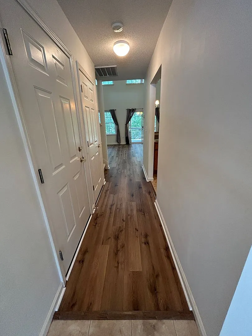 Mills River - Beautiful Townhome with Mountain Views! — Photo 4