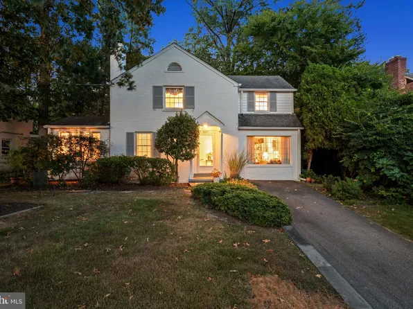 6107 Massachusetts Ave, Bethesda, MD 20816