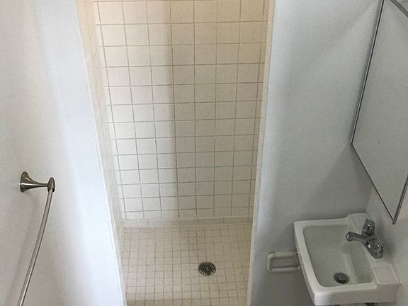 4th image of 181 E 3rd St #17A