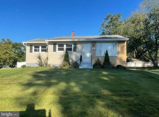 500 Green Valley Rd, Turnersville, NJ 08012