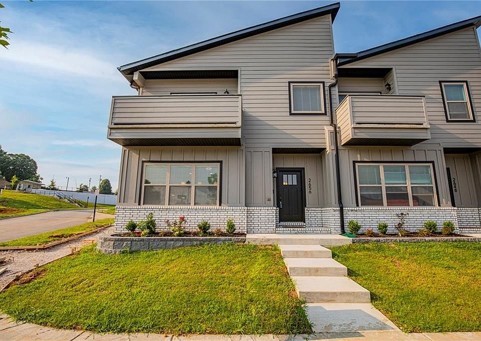 1st image of 2656 N Ward Dr