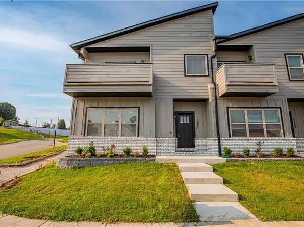 2656 N Ward Dr, Fayetteville, AR 72704