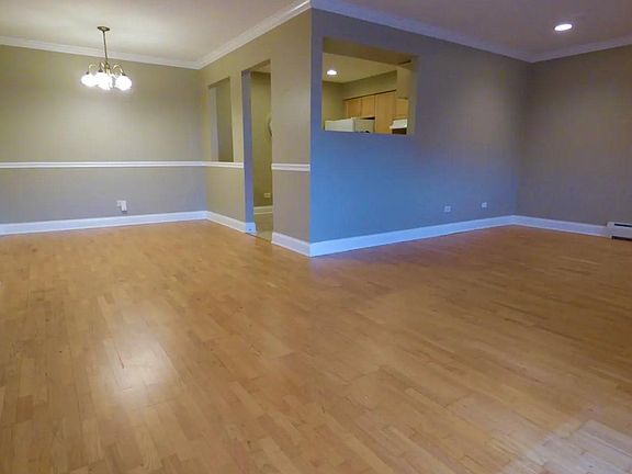 3rd image of 690 Marilyn Ave APT 202