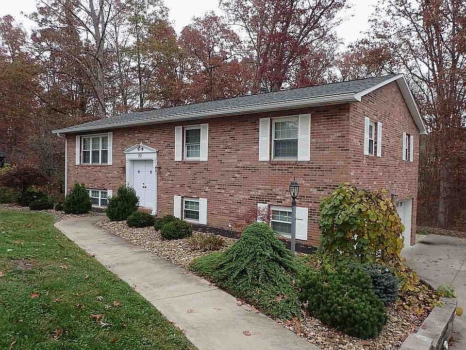 1st image of 351 Oak Dr